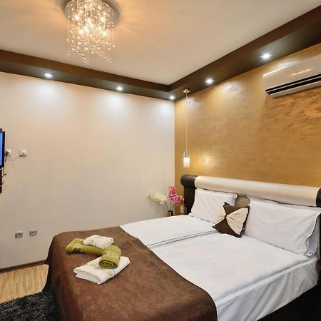 Fantasy Apartaments And Studios Avenue Комплекс Фантазия Хисаря Dış mekan fotoğraf