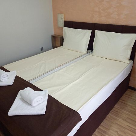 Fantasy Apartaments And Studios Avenue Комплекс Фантазия Хисаря Oda fotoğraf