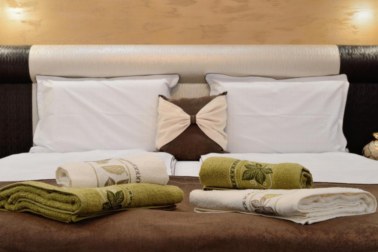 Fantasy Apartaments And Studios Avenue Комплекс Фантазия Хисаря Dış mekan fotoğraf
