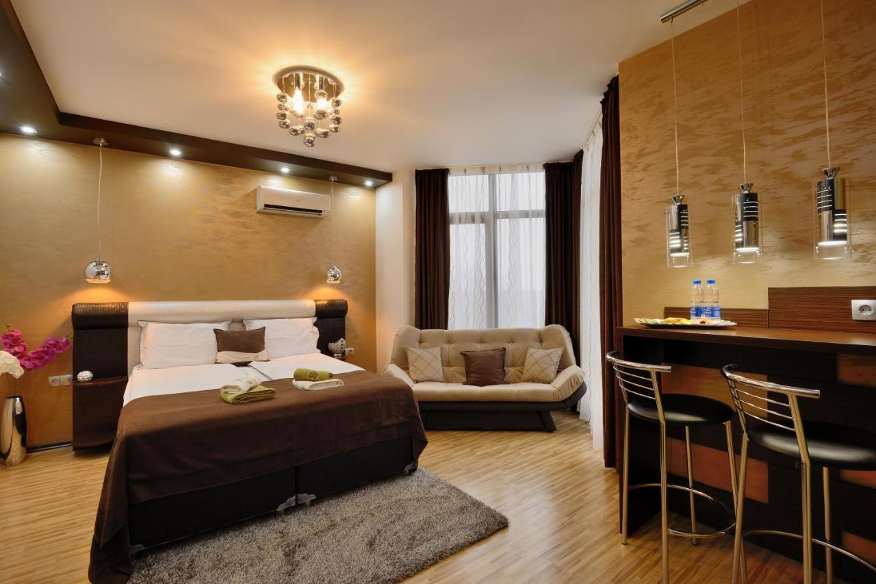 Fantasy Apartaments And Studios Avenue Комплекс Фантазия Хисаря Dış mekan fotoğraf