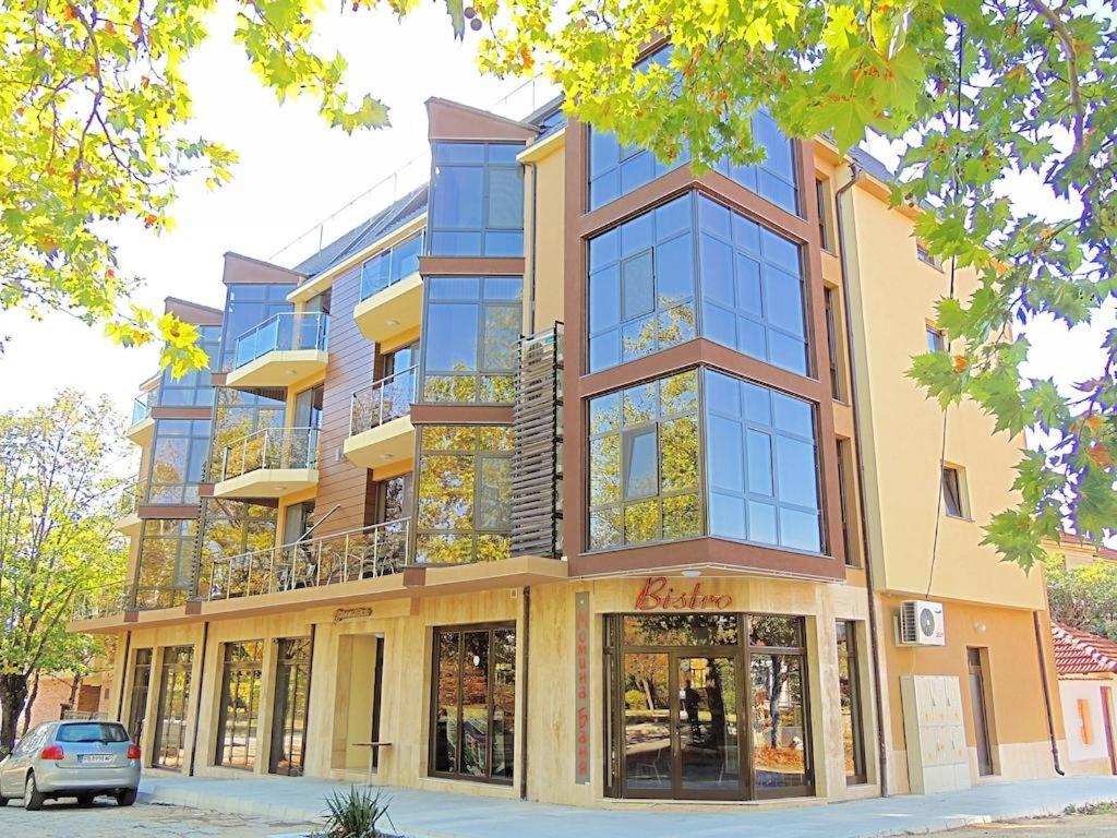 Fantasy Apartaments And Studios Avenue Комплекс Фантазия Хисаря Dış mekan fotoğraf