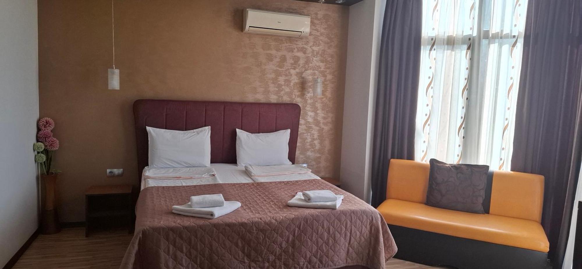 Fantasy Apartaments And Studios Avenue Комплекс Фантазия Хисаря Dış mekan fotoğraf